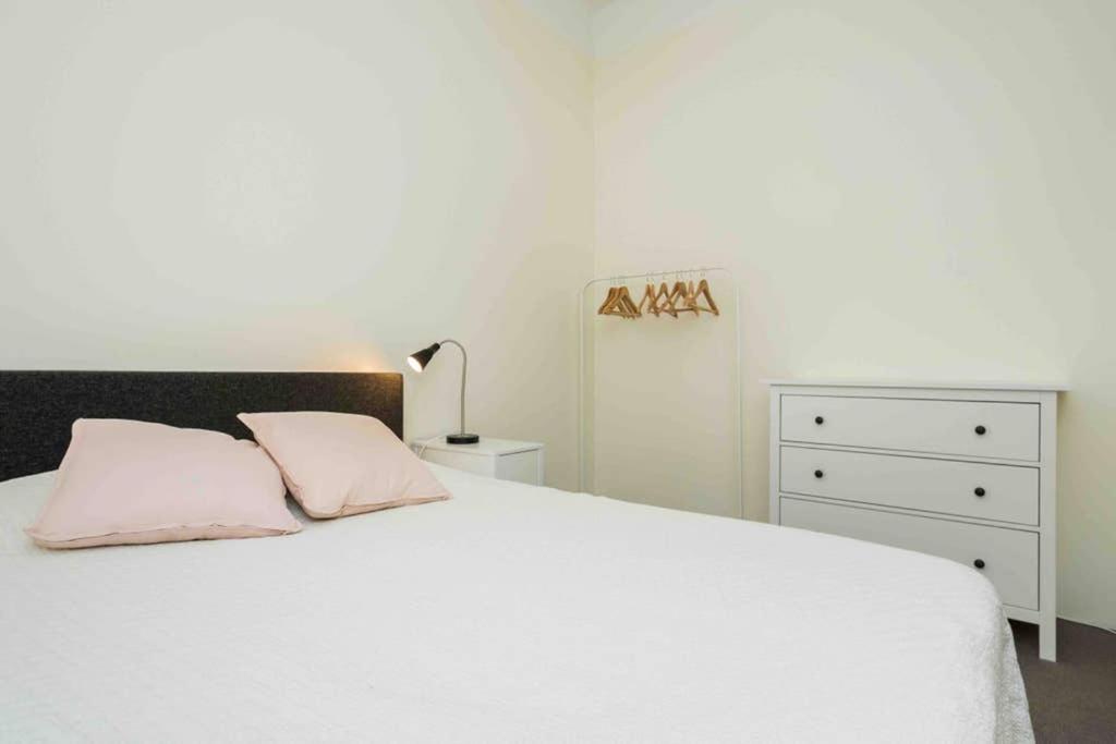 Best Location, Beautiful And Quiet Old Town Apt. Tallinn Exterior photo